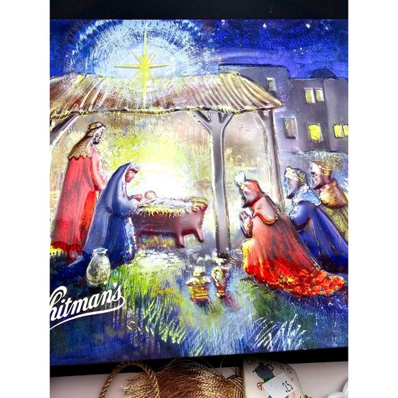 Vintage Hinged Whitman's Candy Tin Nativity Scene - Picture 2 of 8